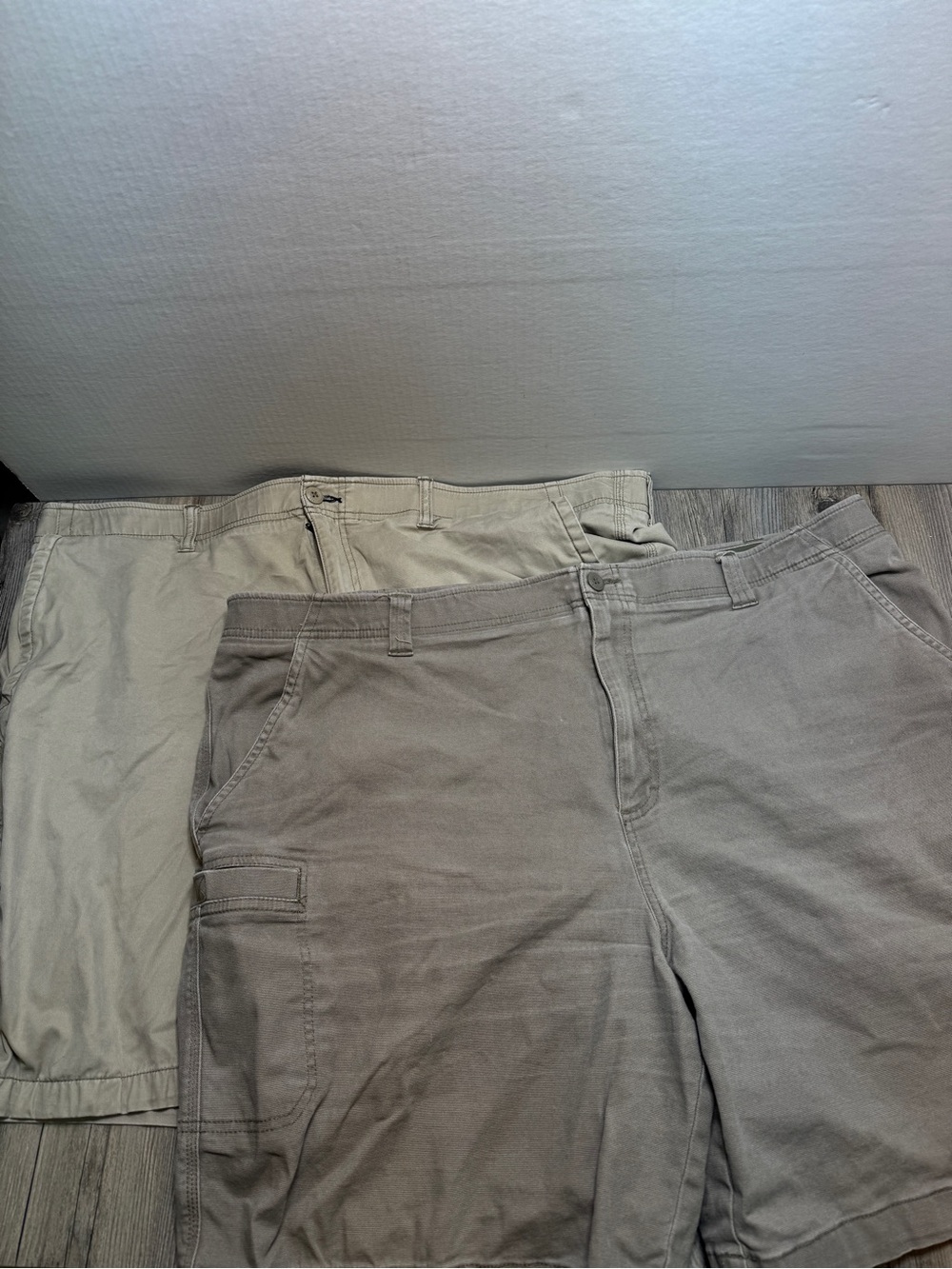Lot Of 2 L.L.Bean Classic/Natural Fit Cargo Shorts Beige/Gray Men’s Size 44w